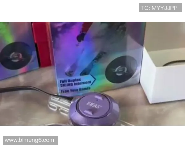 圣诞狂欢，新品首发丨EJEAS爱骑仕S2雪鹰滑雪对讲机-马年限制款重磅来袭，邀您共赴冰雪之约